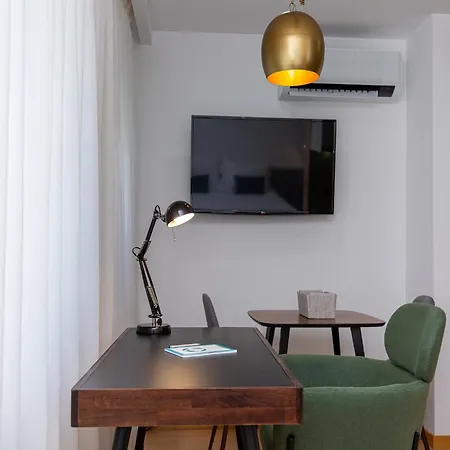 Contemporary For Two Guests
