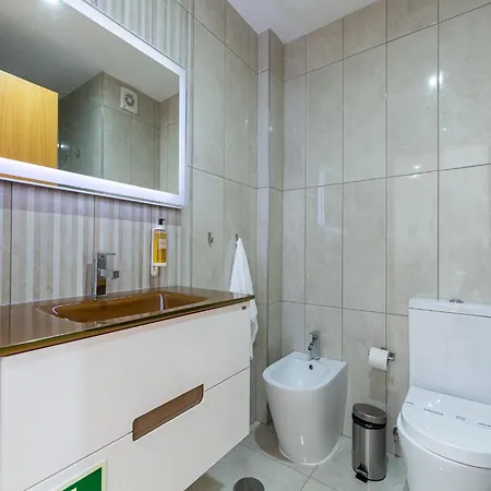 Contemporary For Two Guests * Porto